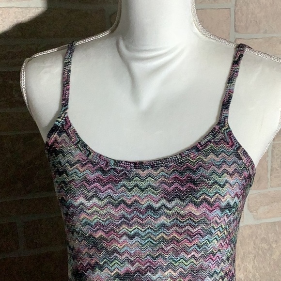 BKE - Sz M - zig zag pattern multi color sweater like long tank top - Picture 2 of 6